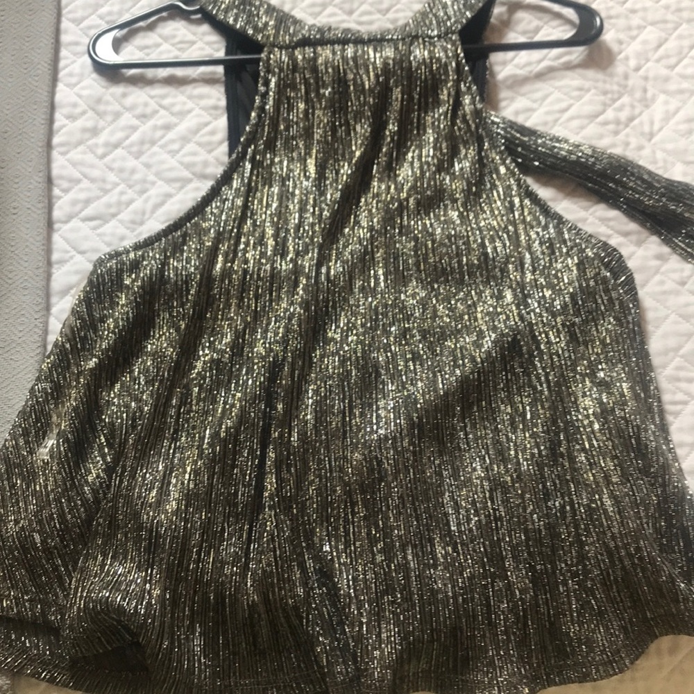 Black & Gold Flowy Metallic Top - Picture 2 of 4